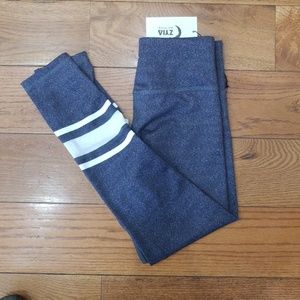 ZYIA TIGHTS SIZE SMALL